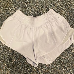 Hotty Hot 2.5” Lululemon Shorts, Size 4- Serene Blue